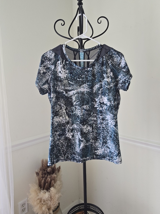 lululemon athletica Tops - lululemon athletica Black & White Floral Mesh-Yoke Tee